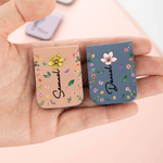 Personalisierte Geburt Blume Floral PU Leder magnetische Lesezeichen Clip mit Namen Lesen Zubehör täglichen Gebrauch Geburtstag Geschenk für Bücherwürmer Bibliothekare
