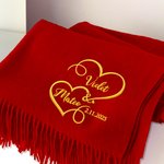 Personalizzato doppio cuore ricamo nome Multicolore morbido caldo sciarpa con nappe data Natale compleanno anniversario San Valentino regalo per la coppia