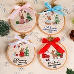Henkilökohtainen kirjailtu joulukuusi Rabbit Bow Ornamentti nimi ja vuosi Tree Decor Vauvan ensimmäinen joululahja uusille vanhemmille