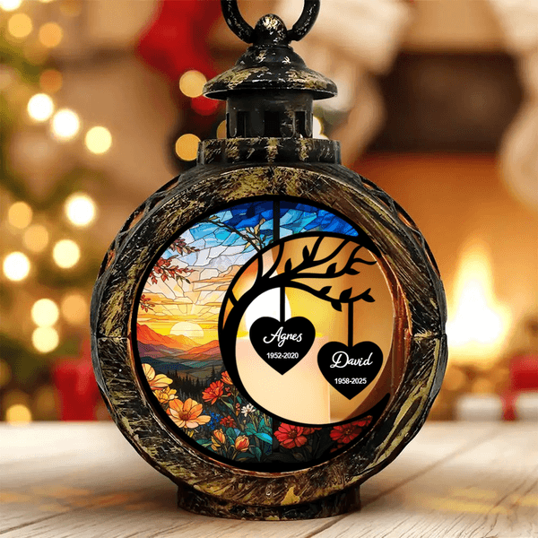 Bougie LED personnalisée avec motif de la lune 1-3 noms et années - Ornement style vitrail - Cadeau de Noël de fête pour la famille