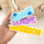Porte-nom acrylique multicolore personnalisé avec porte-clé fleur Accessoires de sac à dos Cadeau de rentrée pour les enfants
