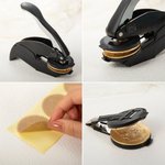 Tampon de Gaufrage Personnalisé avec Nom et Texte en Sac de Stockage Noir Pince à Gaufrer pour Librairie Cadeau Noël pour Lecteurs Club de Livres