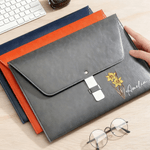 Cartella A4 in pelle PU personalizzata con nome, impermeabile per viaggi d'affari, essenziale per l'ufficio, regalo di compleanno per gli studenti che lavorano in ufficio.