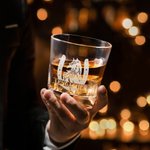 Personalized Engraved Horseshoes Horse Name Whiskey Decanter 2 Glasses Set Bar Accessory Birthday Gift for Men Whiskey Lovers