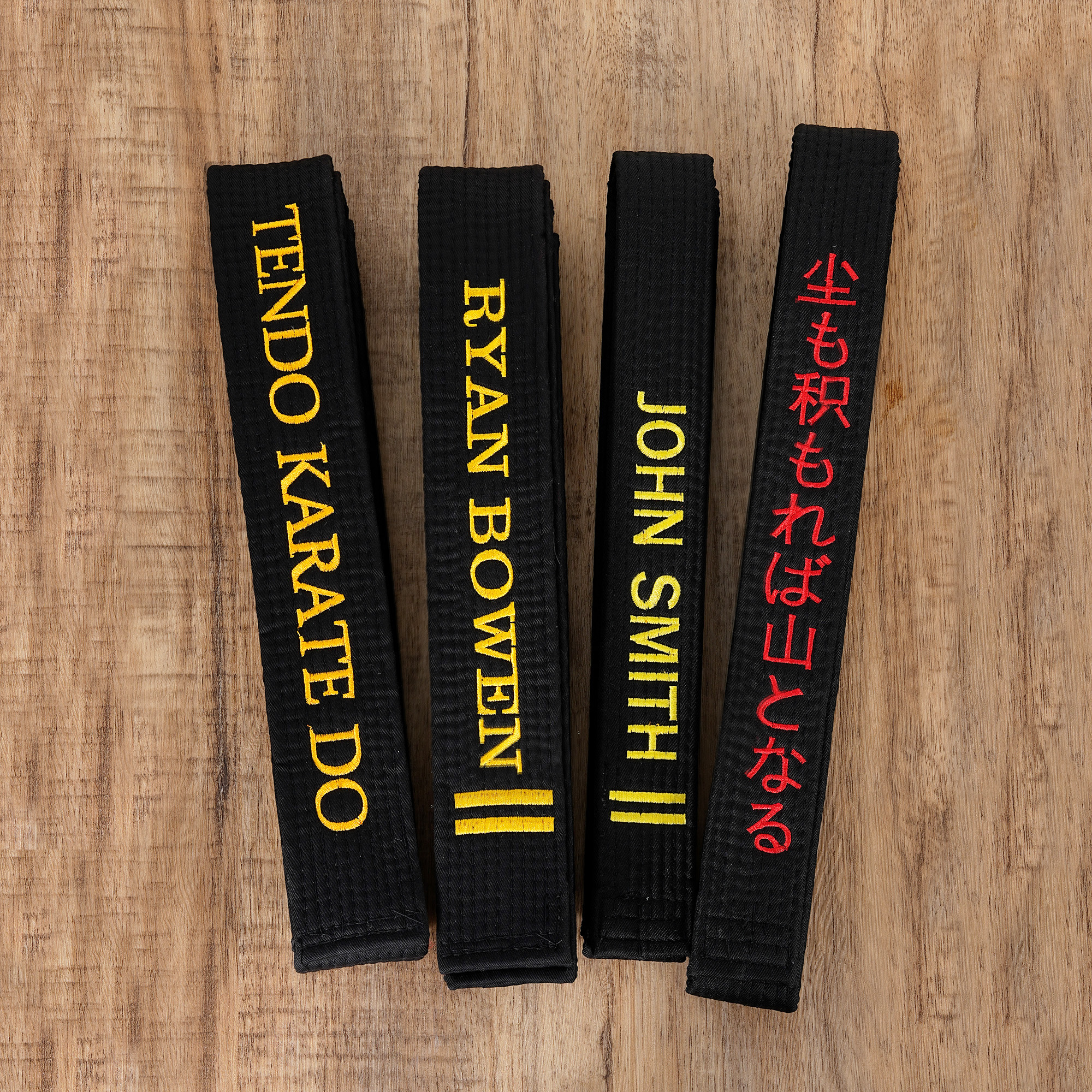 Cinturón negro taekwondo kárate personalizado