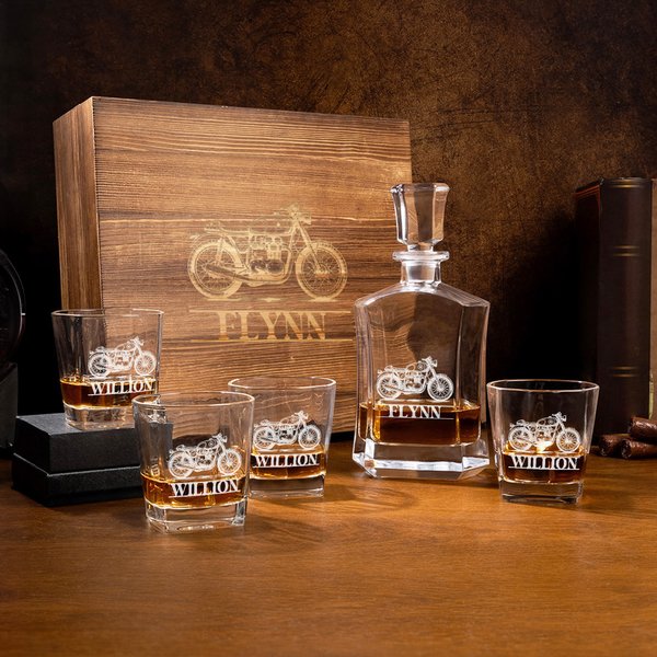 Personlig kul motorsykkeldesignet whiskykaraffel med gravert navn Bursdagsgave til whiskyelsker
