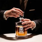 Personlig lastbil med graverat namn Whiskey-karaff Bartillbehör Födelsedagspresent för män Whiskey-älskare