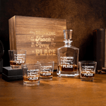 Juego de 4 copas y decantador de whisky personalizados con tema de coche de carreras con texto grabado Regalo de cumpleaños Aniversario para hombres Amantes del whisky Pilotos de carreras
