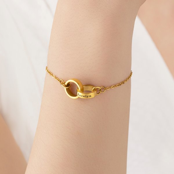 Personalized Minimalist Circle Engraved Name Bracelet Dainty Jewellery Birthday Anniversary Gift for Family Friends