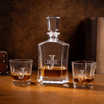 Decantador hexagonal de whisky con corona vintage personalizada con nombre e inicial Regalo de cumpleaños para el día del padre Bartender