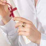 Personlig klassring med hjärta och zirkon med graverad text och symbol Graduation Gift for High School College University Graduates