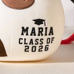 Regalo de graduación personalizado con nombre y año para graduados de la promoción 2026.