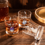 Personalisierte lustige Cartoon-Charakter Rückansicht 10 oz Rock Whisky Glas mit Namen Valentinstag Jahrestag Geburtstag Geschenk für Paare