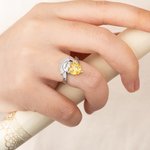 Spersonalizowany pierścionek Zircon Grad Cap Heart Birthstone Ring z wygrawerowanym imieniem i nazwiskiem Dainty Jewelry Urodzinowy prezent dla absolwentek