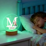 Personlig LED nattlampa med djurmotiv drömmig stjärnhimmel med namn och träläsning perfekt som dekoration eller födelsedagspresent till barnrum