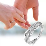 Gepersonaliseerde Gedraaide Ring van Sterling Zilver met Gegraveerde Dubbele Naam en Tekst Valentijnsdag- en Jubileumcadeau voor Koppels