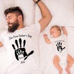 T-shirt Onesie Bébé avec Empreintes des Paumes Personnalisé avec Nom et Année Cadeau Anniversaire Fête des Pères pour Nouveau Papa Bébé