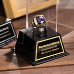 Anillo de campeonato y caja acrílica de exhibición personalizados texto grabado regalo de cumpleaños para amantes del deporte familia y amigos