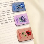 Personalisiertes Retro Geburtsblume Geburtsstein Lesezeichen aus PU-Leder mit Namen und Magnet Geburtstag Geschenk für Bücherliebhaber Bücherwürmer