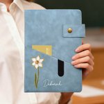 Cuaderno A5 personalizado de cuero PU con flor de nacimiento bolsillo de almacenamiento y nombre regalo de cumpleaños para amigos y familiares