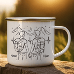 Spersonalizowany kubek emaliowany Adventure Hiking Line Drawing 12 uncji z imieniem Urodzinowy prezent kempingowy dla przyjaciół Wędrowców