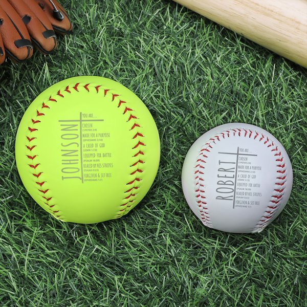 Gepersonaliseerd U Bent Uitverkoren Bijbelvers Ontwerp Honkbal Softbal met Gegraveerde Naam Doop Verjaardagscadeau voor Christenen Sportliefhebbers