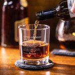 Personalizzato divertente citazione Definizione Nome Whisky Bourbon Bicchieri con sottobicchiere in ardesia Regalo di festa di compleanno per colleghi Amici Famiglia