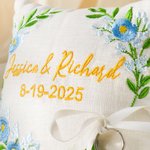 Coussin de porteur d'anneau avec nom et date brodés Cadeau d'anniversaire de mariage pour couple de jeunes mariés