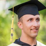 Personlig gravert logoskive oval fotosjarm Grad Cap Tassel-dekorasjon med englevinger Memorial Graduation Gift for Class of 2026 Graduates