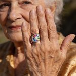 Personlig hjärtring med 1-8 födelsestenar Sterling Silverring med graverat namn och text Mors dag Födelsedag Alla hjärtans dag Present till kvinna