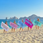 Serviette de plage en microfibre personnalisée avec texte et date Cadeau d'enterrement de vie de jeune fille ou de jeune homme pour la mariée ou le marié