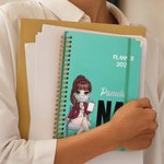 Planificador personalizado de dibujos animados de personajes médicos 2026 Cuaderno de espiral A5 con nombre y páginas semanales y mensuales para planificador Regalo de cumpleaños para enfermera doctor