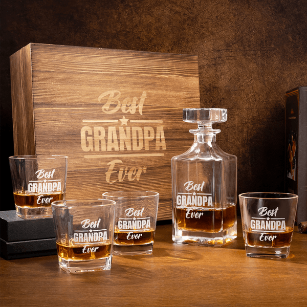 Personalised Best Families Ever Whiskey Decanter with Engraved Title Birthday Anniversary Gift for Family Whiskey Lovers