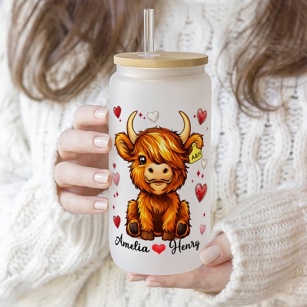 Personalisierte niedlichen Hochland Kuh 20 oz gefrostetem Klarglas Becher mit Namen und Stroh Valentinstag Geburtstag Geschenk für Paare