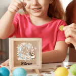 Tirelire à fenêtre transparente en bois avec nom et initiales Cadeau de Pâques pour garçons et filles