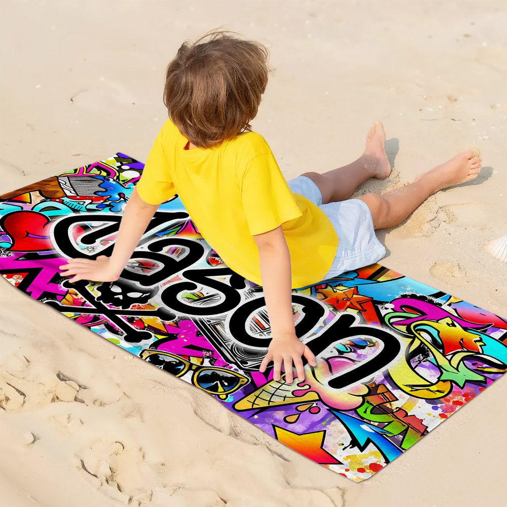 Henkilökohtainen Graffiti Design Ylimitoitettu Quick Dry Beach pyyhe nimi Beach Party syntymäpäivälahja lapsille Graffiti ystäville 4