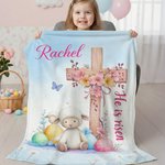 Personalizzato He Is Risen Cross Sheep Soft Throw Blanket con nome Home Decor Egg Hunting Easter Gift per bambini