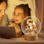 Luce notturna a LED con nome e base in legno a tema forestale personalizzata per animali del bosco, regalo di compleanno per bambino e doccia per bambini.