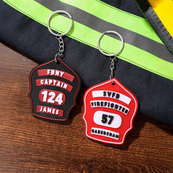 Gepersonaliseerde 3D-gedrukte brandweerman badge veelkleurige sleutelhanger met afdeling positie en naam rugzak accessoires verjaardagscadeau voor brandweerman