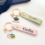 Personalized Graduation Cap Book Scroll PU Leather Keychain with Charm Name and Year Graduation Party Gift for 2026 2027 Graduates