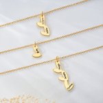 Collana personalizzata 1-5 cuori con nome inciso Regalo per la festa della mamma, compleanno e anniversario per la nonna e la sorella