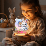 Veilleuse LED personnalisée avec nom et base en bois pour la décoration de la chambre, l'anniversaire, la fête de Pâques, le cadeau de bienvenue pour les enfants.