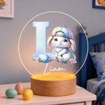 Veilleuse LED personnalisée avec nom et base en bois pour la décoration de la chambre, l'anniversaire, la fête de Pâques, le cadeau de bienvenue pour les enfants.