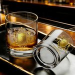 Verre à whisky 295 ml personnalisé avec initiale - Motif de bouclier doré - Cadeau d'anniversaire pour les hommes amoureux de whisky