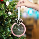 Ornement romantique personnalisé en forme de bague de fiançailles avec nom et date Anniversaire de mariage Cadeau de fiançailles pour couple
