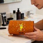 Spersonalizowana torba do makijażu ze skóry PU Marsupilami w żółte cętki z imieniem Niezbędny prezent urodzinowy dla kobiet | Callie × Marsupilami®