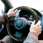 Personalisierte Punk Heavy Metal Style Anti-Rutsch-Auto-Lenkrad-Abdeckung mit Namen lange Reise Wünsche Geburtstag Geschenk für Familie Freund Punk-Enthusiasten
