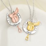 Personlig hästsko halsband med graverat namn perfekt födelsedags eller jubileumspresent för hästägare eller hästälskare