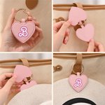 Gepersonaliseerde Roze Poppen Lettertype Sterke Magnetische Lederen Hartvormige Hoed Clip met initiaal Set van 2 Reis accessoires cadeau voor meisjes vrouwen