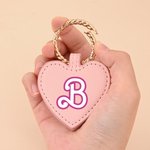 Gepersonaliseerde Roze Poppen Lettertype Sterke Magnetische Lederen Hartvormige Hoed Clip met initiaal Set van 2 Reis accessoires cadeau voor meisjes vrouwen